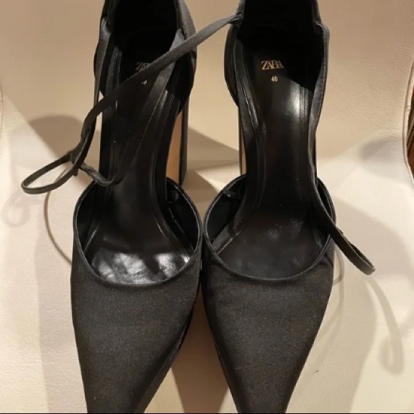 Zara Women's Elegant Black Heels - Picture 1 of 7